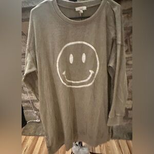 (NWOT) Easel Smiley Face Washed Taupe Oversized Sweatshirt Tunic Top L